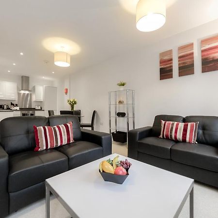 Roomspace Serviced Apartments - Nouvelle House Sutton  Dış mekan fotoğraf