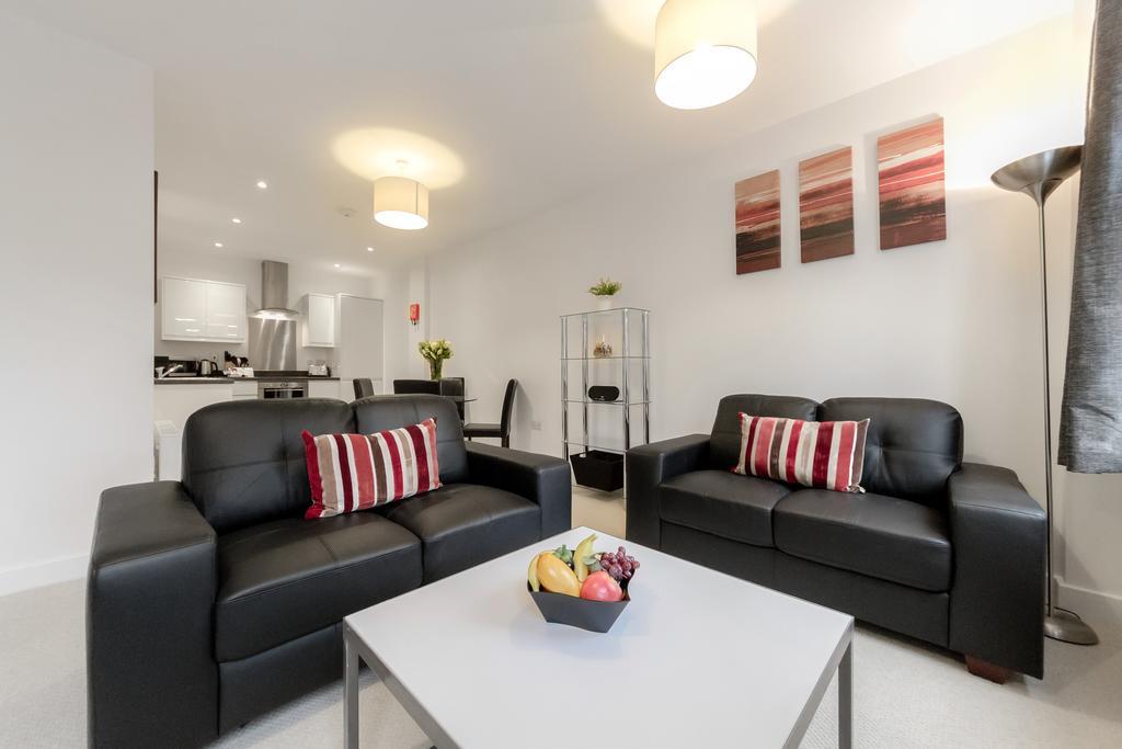 Roomspace Serviced Apartments - Nouvelle House Sutton  Dış mekan fotoğraf